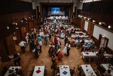 OBRAZEM: První Krojový ples ve Slavkově u Brna přilákal milovníky folkloru i tance